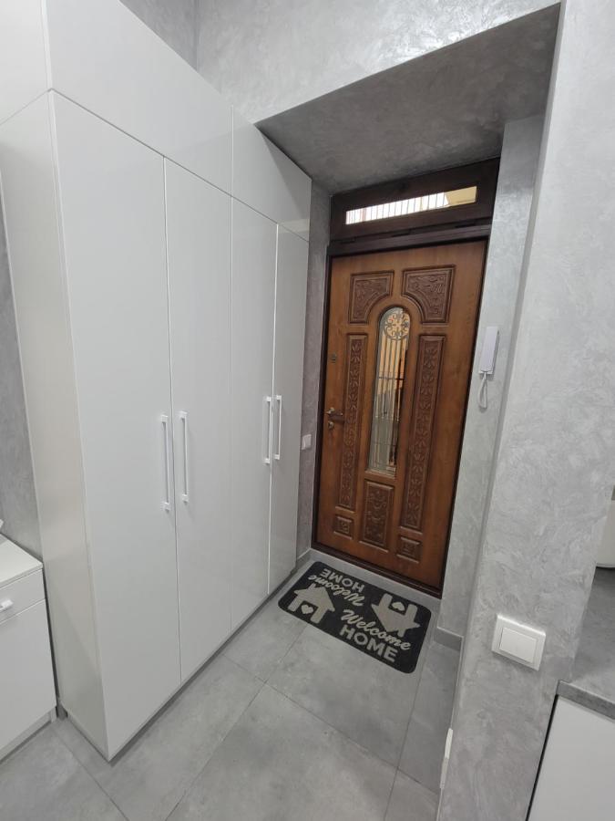 Warm & Cozy Apartment In The Heart Of Historical Lviv Exterior photo